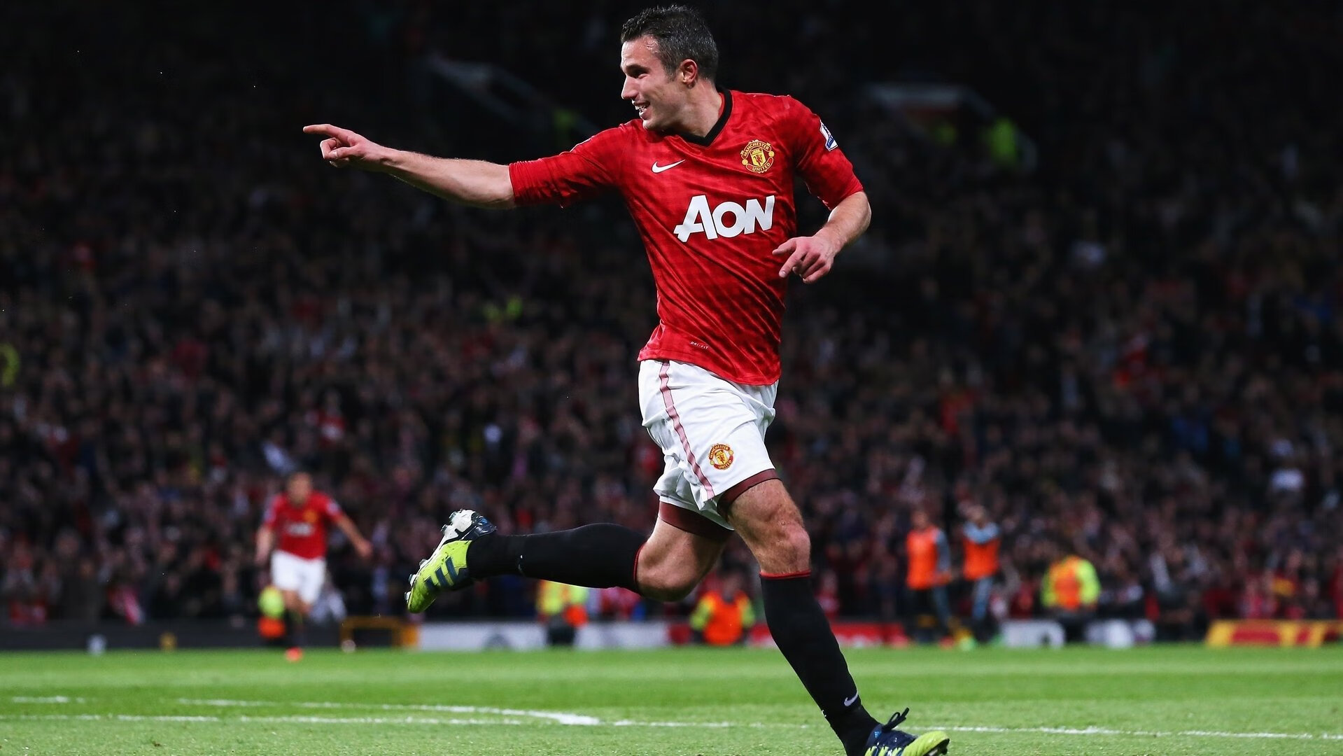 法甲荣耀瞬间：球迷欢呼沸腾的精彩时刻，法甲冠军时不时来群里看看